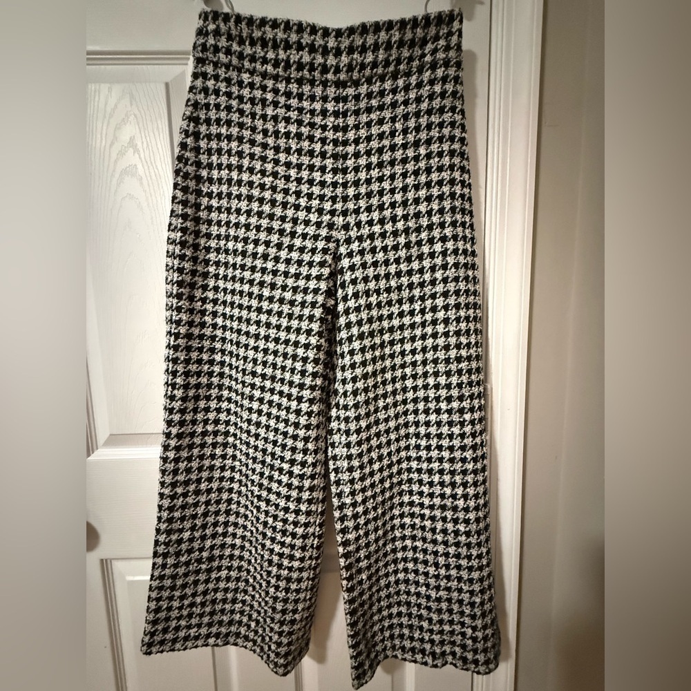 Zara Monochrome Textured Pants